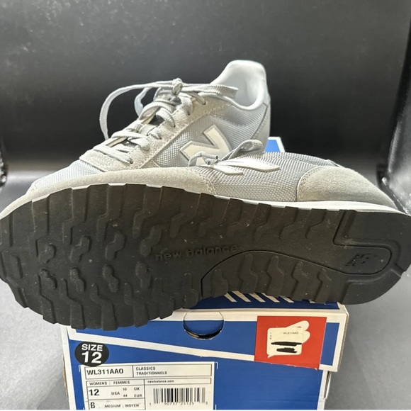 New Balance 311, Women Classics Traditionnels Sneakers, Size 12 M, , Gray-09-08 - Picture 7 of 8